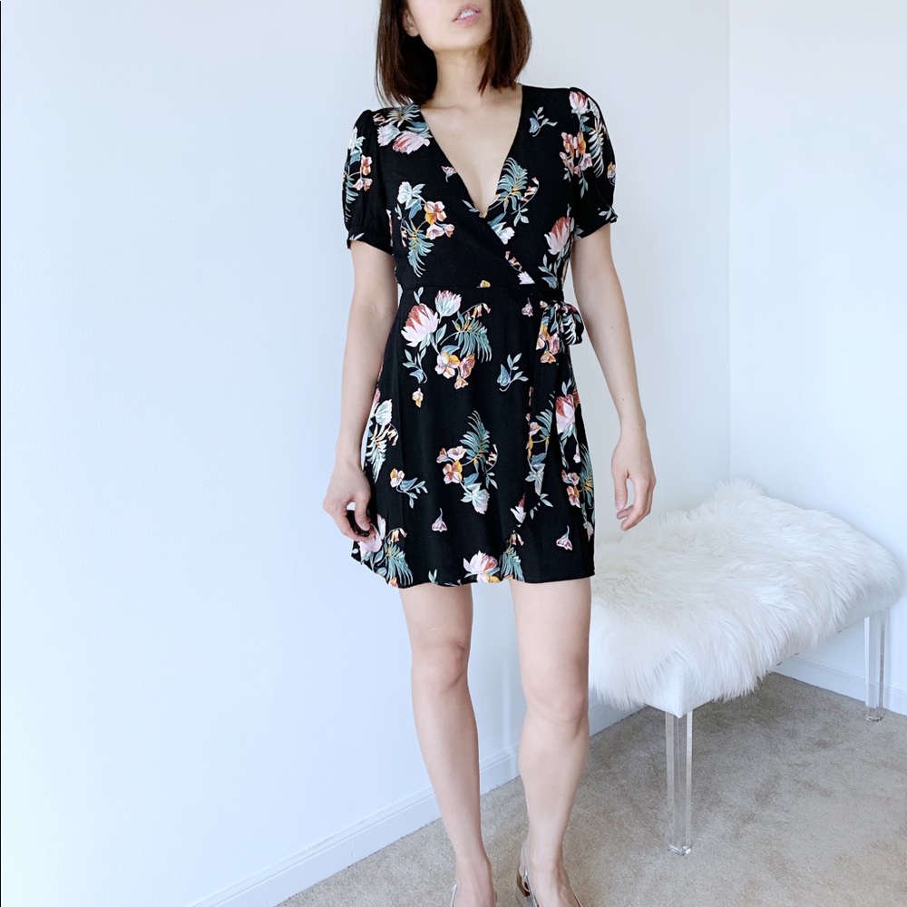LAST 1 ! Sweet Floral Mini dress BLACK - Picture 3 of 7
